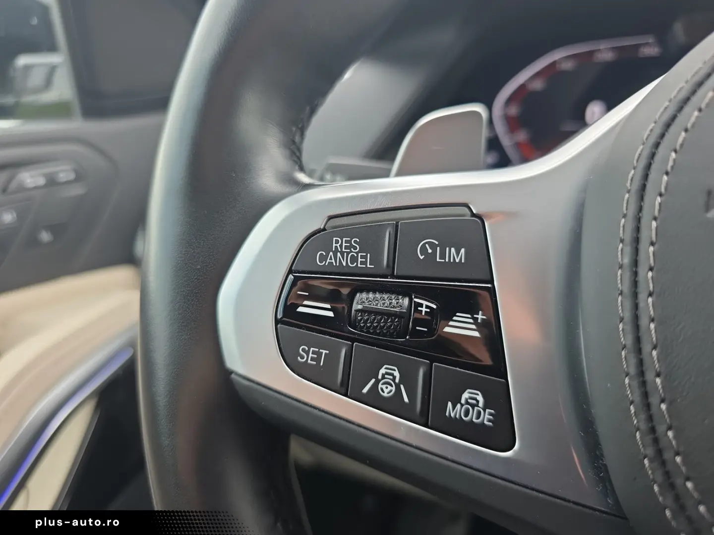 BMW X6 xDrive40d LASER HUD KAMERA INDIVIDUAL Standhe