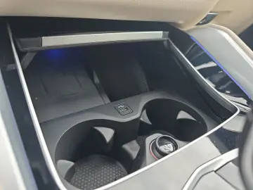 BMW X6 xDrive40d LASER HUD KAMERA INDIVIDUAL Standhe