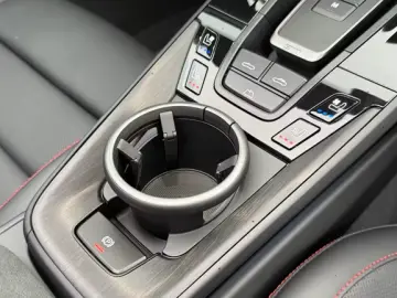 Porsche 992 911 Carrera GTS Cabriolet Liftsystem-VA BOSE