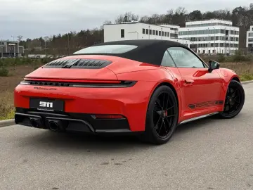 Porsche 992 911 Carrera GTS Cabriolet Liftsystem-VA BOSE
