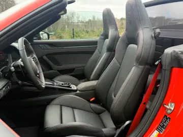 Porsche 992 911 Carrera GTS Cabriolet Liftsystem-VA BOSE