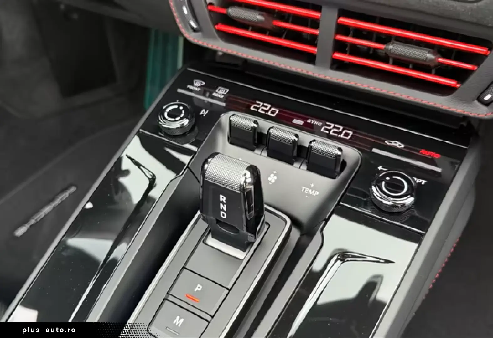 Porsche 992 911 Carrera GTS Cabriolet Liftsystem-VA BOSE