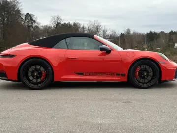Porsche 992 911 Carrera GTS Cabriolet Liftsystem-VA BOSE