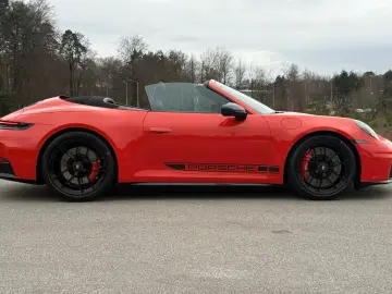 Porsche 992 911 Carrera GTS Cabriolet Liftsystem-VA BOSE