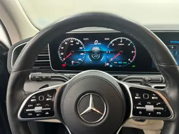 MERCEDES-BENZ GLE 300 d 4M AMG Fahrass WideScreen Stdhzg HUD