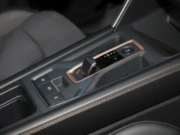 CUPRA Formentor 1.5 TSI DSG e-Hybird VZ AHK Matrix