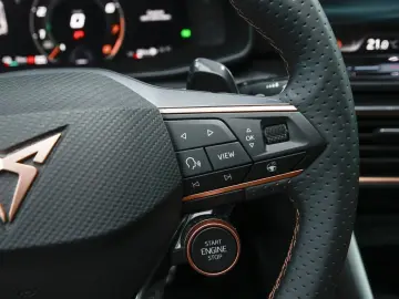CUPRA Formentor 1.5 TSI DSG e-Hybird VZ AHK Matrix