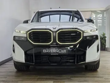 BMW XM 50e 23Zoll DriviProf. ACC AHK B&W Sitzlüftung