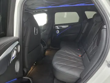 BMW XM 50e 23Zoll DriviProf. ACC AHK B&W Sitzlüftung