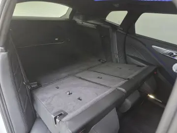 BMW XM 50e 23Zoll DriviProf. ACC AHK B&W Sitzlüftung