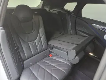 BMW XM 50e 23Zoll DriviProf. ACC AHK B&W Sitzlüftung
