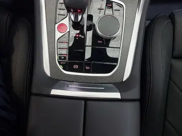 BMW XM 50 e M-SPORT HUD DAB AHK KEYLESS u.v.m.