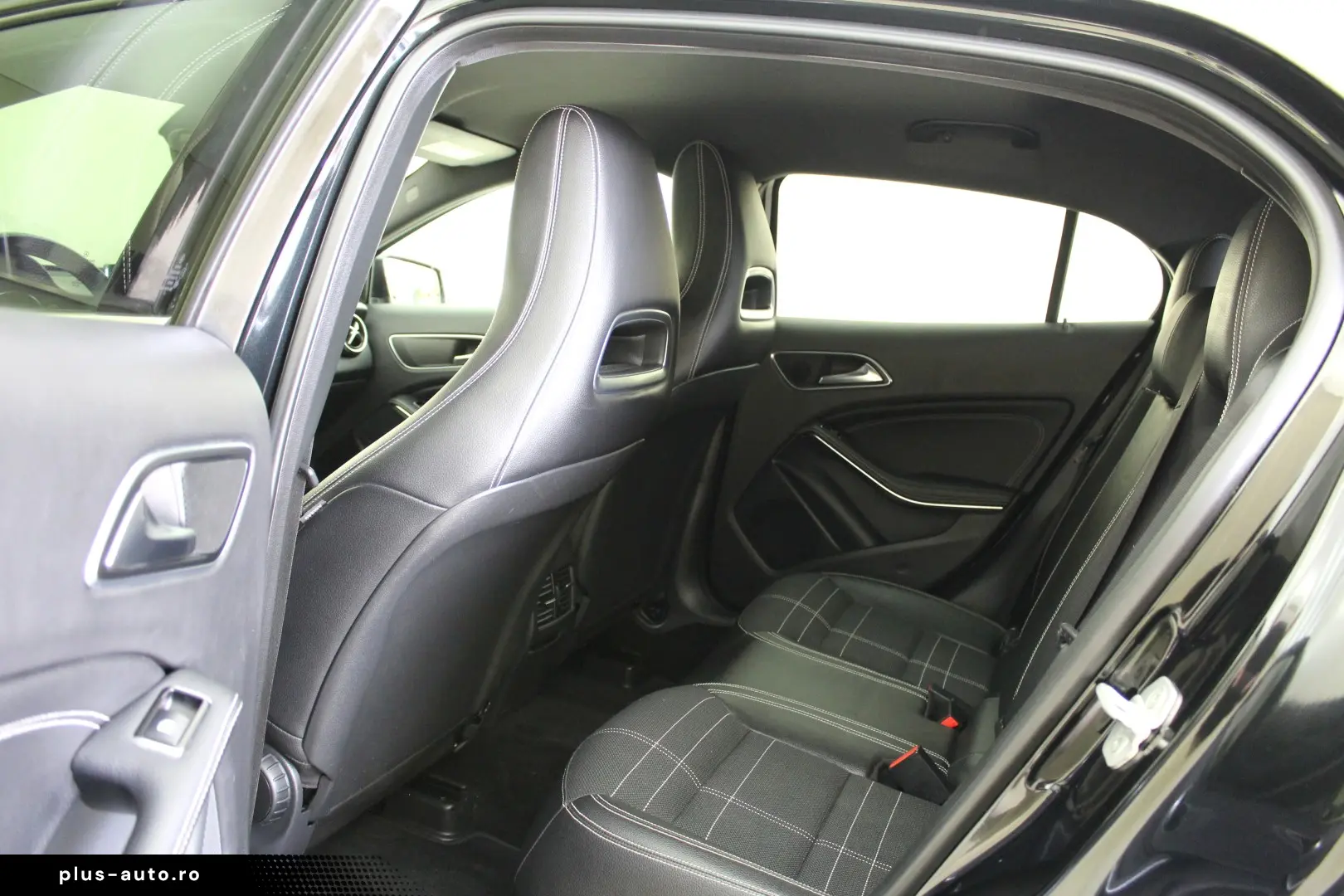 Mercedes-Benz GLA 220d 170CP 4MATIC Automata 2014 Euro 6