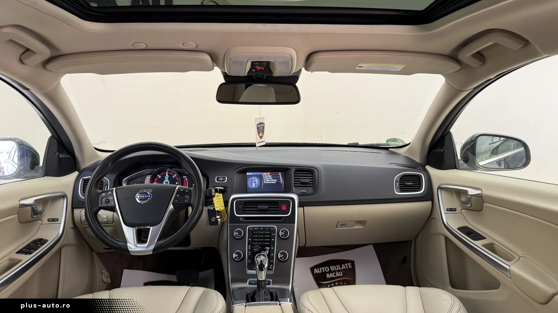 Volvo V60 2.4d Plug-in Hybrid 283CP 4×4 Automata 2013 1