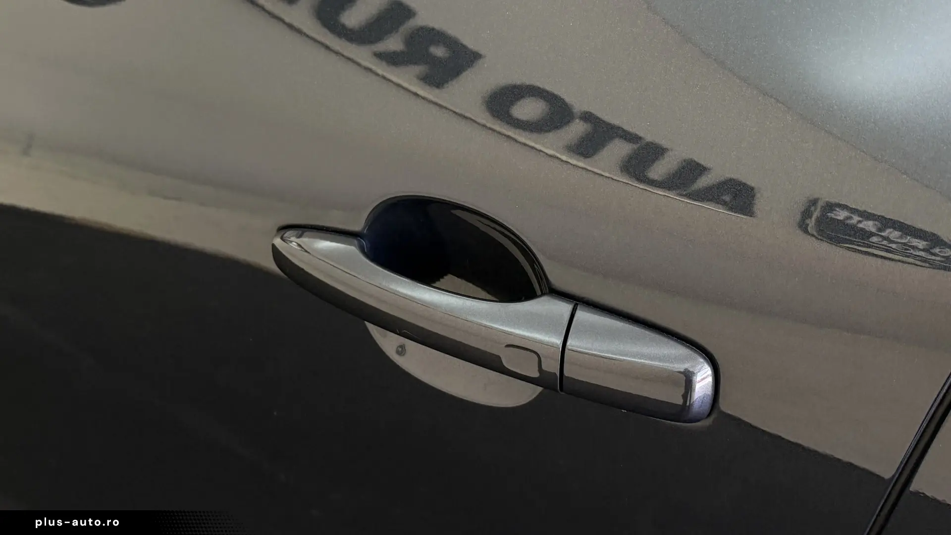 Volvo V60 2.4d Plug-in Hybrid 283CP 4×4 Automata 2013 1