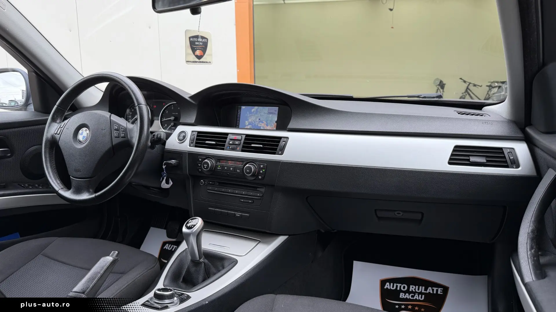 BMW Seria 3 1.6i 122CP 2010 Euro 5