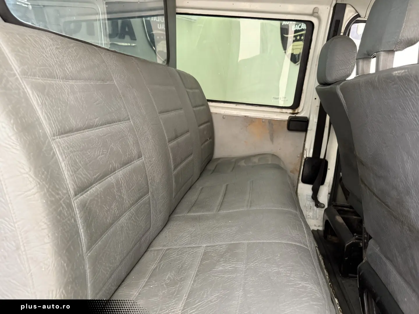 Volkswagen Transporter 1.9D 5 1 Locuri 68CP 2001