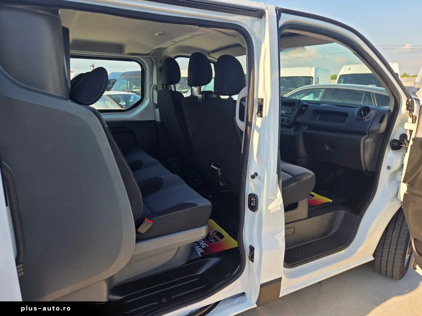 OPEL VIVARO DOKA 6 LOCURI DUBA 7 UNITATI IN STOC