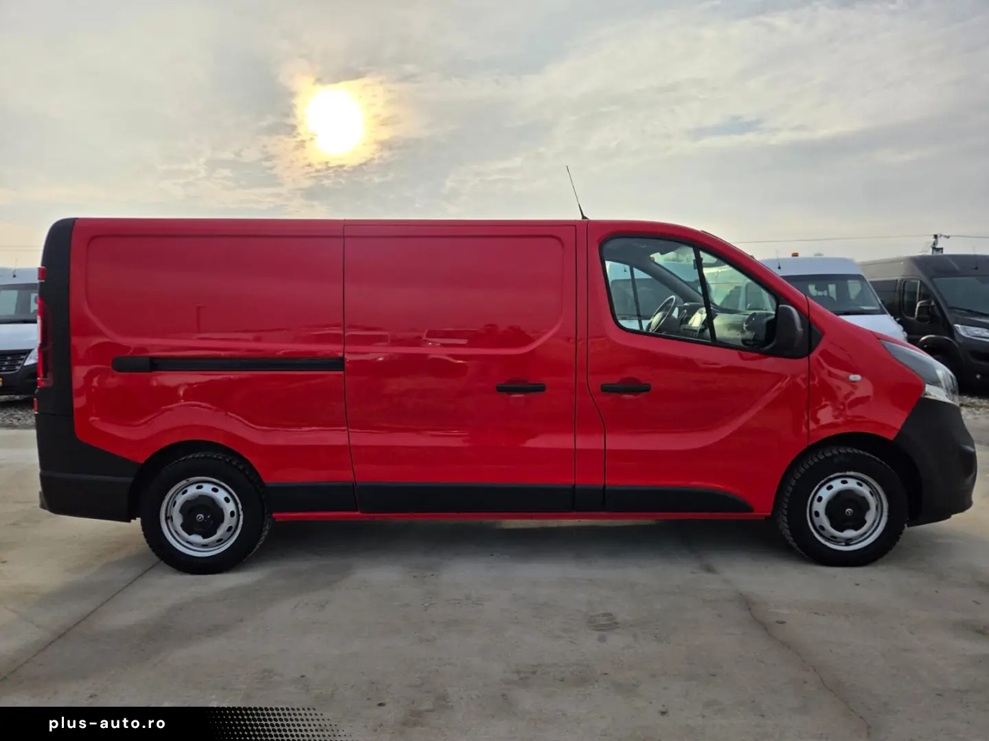 OPEL VIVARO L2H1