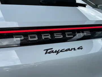 PORSCHE Taycan 4 Cross Turismo FACELIFT