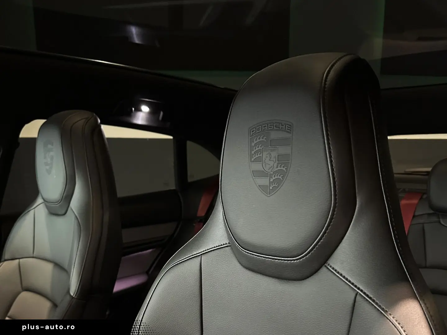 PORSCHE Taycan 4 Cross PANO APPROVED 1.HAND HUD 5 SITZER