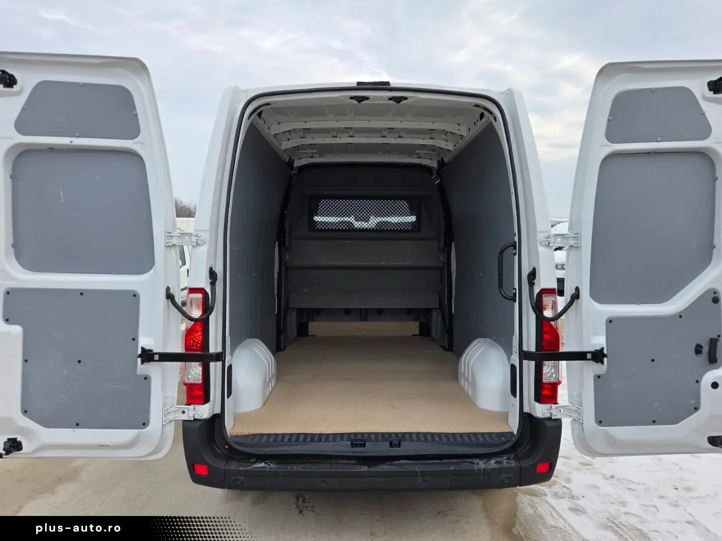 OPEL NEW MOVANO 6 LOCURI DUBA L=3.00M