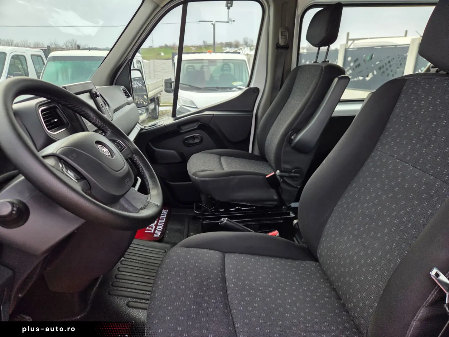 OPEL NEW MOVANO 6 LOCURI DUBA L=3.00M