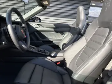 Porsche 992 911 Carrera 4 GTS Cabrio Clubleder