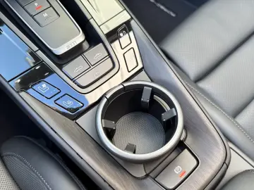 Porsche 992 911 Carrera 4 GTS Cabrio Clubleder