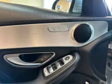 MERCEDES-BENZ C 200  4Matic AMG Pano LED