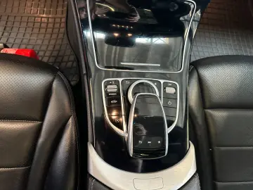 MERCEDES-BENZ C 200  4Matic AMG Pano LED