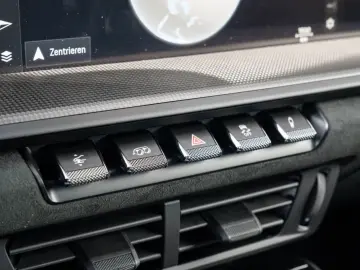 Porsche 992 911 Carrera GTS Cabrio Burmester