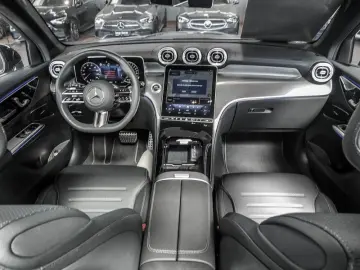 MERCEDES-BENZ GLC 400 e 4M   AMG NIGHT PREMIUM MEMO 360 AHK