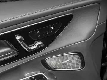 MERCEDES-BENZ GLC 400 e 4M   AMG NIGHT PREMIUM MEMO 360 AHK