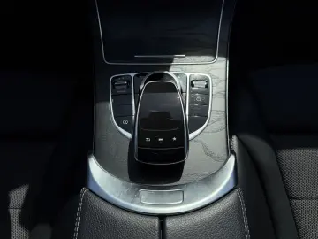 MERCEDES-BENZ C 200 9G-TRONIC AMG Line