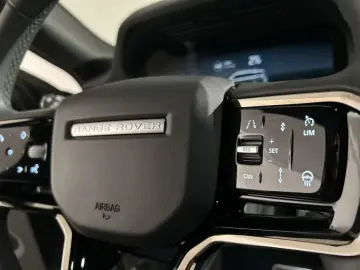 Land Rover Range Rover Evoque P270e Dynamic SE