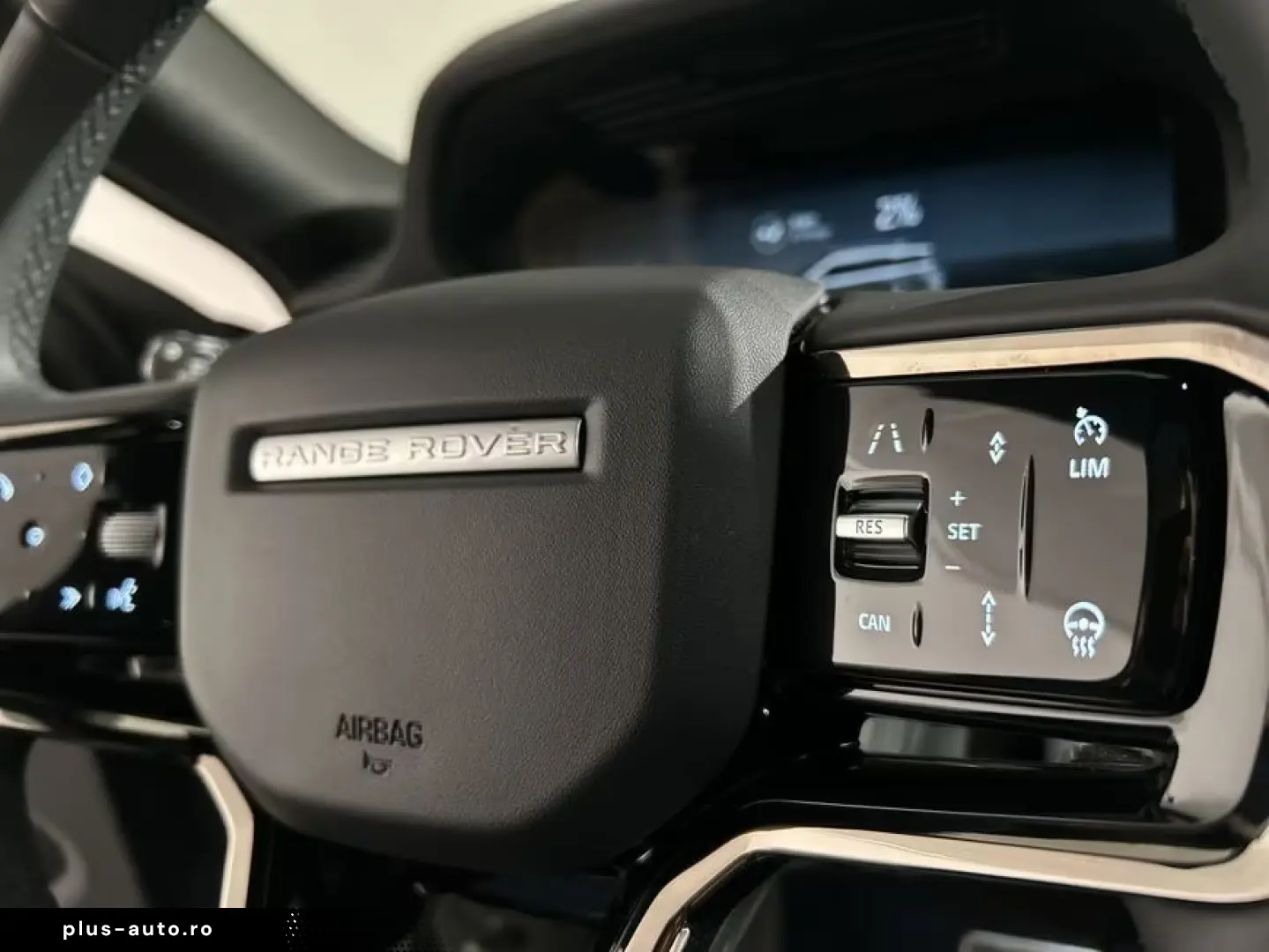 Land Rover Range Rover Evoque P270e Dynamic SE