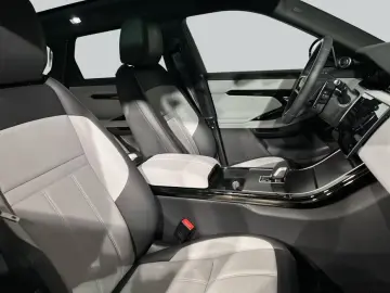 Land Rover Range Rover Evoque P270e Dynamic SE