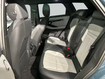 Land Rover Range Rover Evoque P270e Dynamic SE