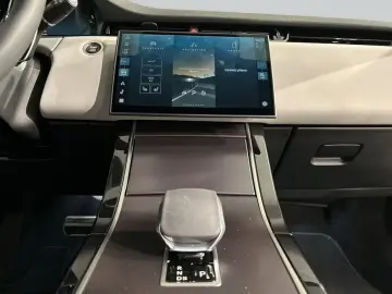 Land Rover Range Rover Evoque P270e Dynamic SE