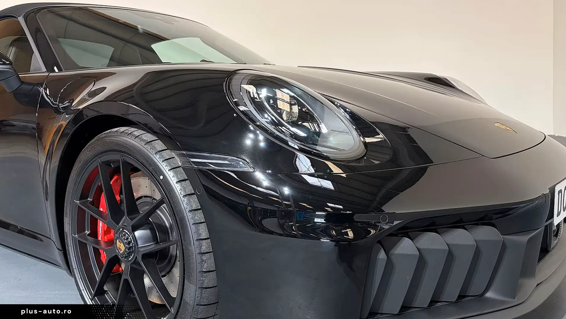 Porsche 992 .2 Targa 4 GTS MATRIX BLACK