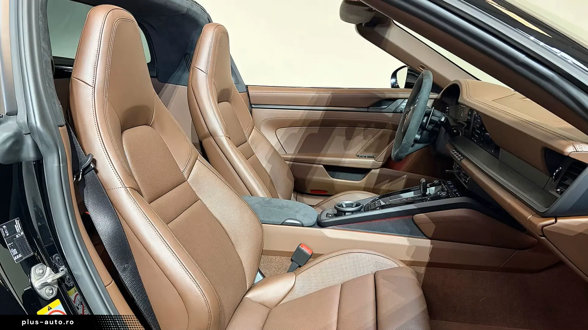 Porsche 992 .2 Targa 4 GTS MATRIX BLACK