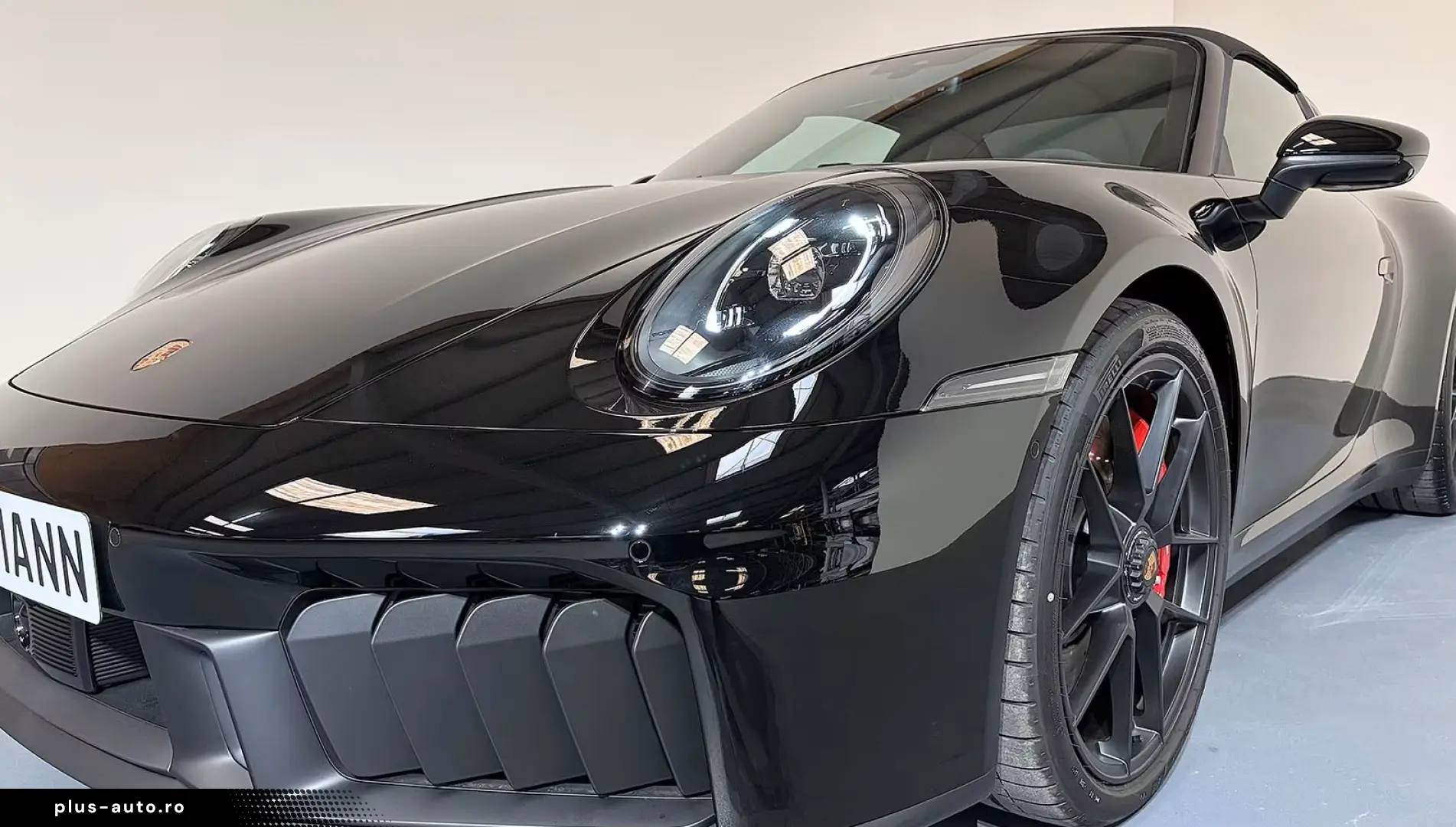 Porsche 992 .2 Targa 4 GTS MATRIX BLACK