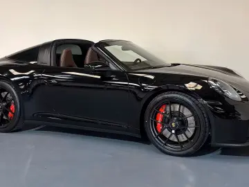 Porsche 992 .2 Targa 4 GTS MATRIX BLACK
