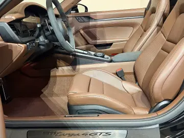 Porsche 992 .2 Targa 4 GTS MATRIX BLACK