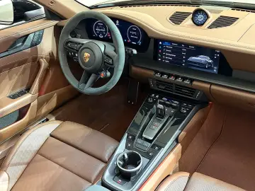 Porsche 992 .2 Targa 4 GTS MATRIX BLACK