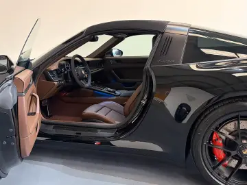 Porsche 992 .2 Targa 4 GTS MATRIX BLACK