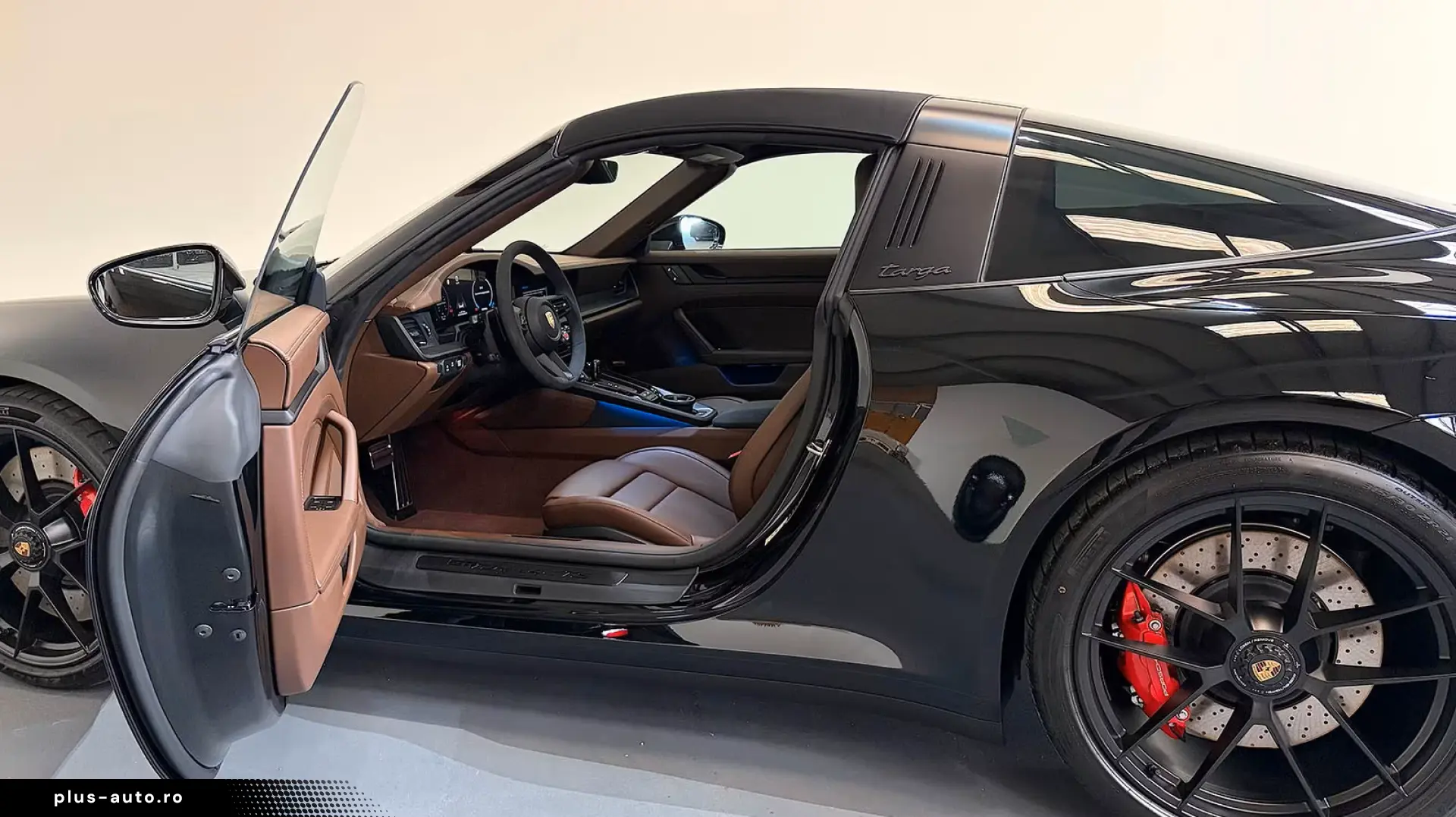 Porsche 992 .2 Targa 4 GTS MATRIX BLACK