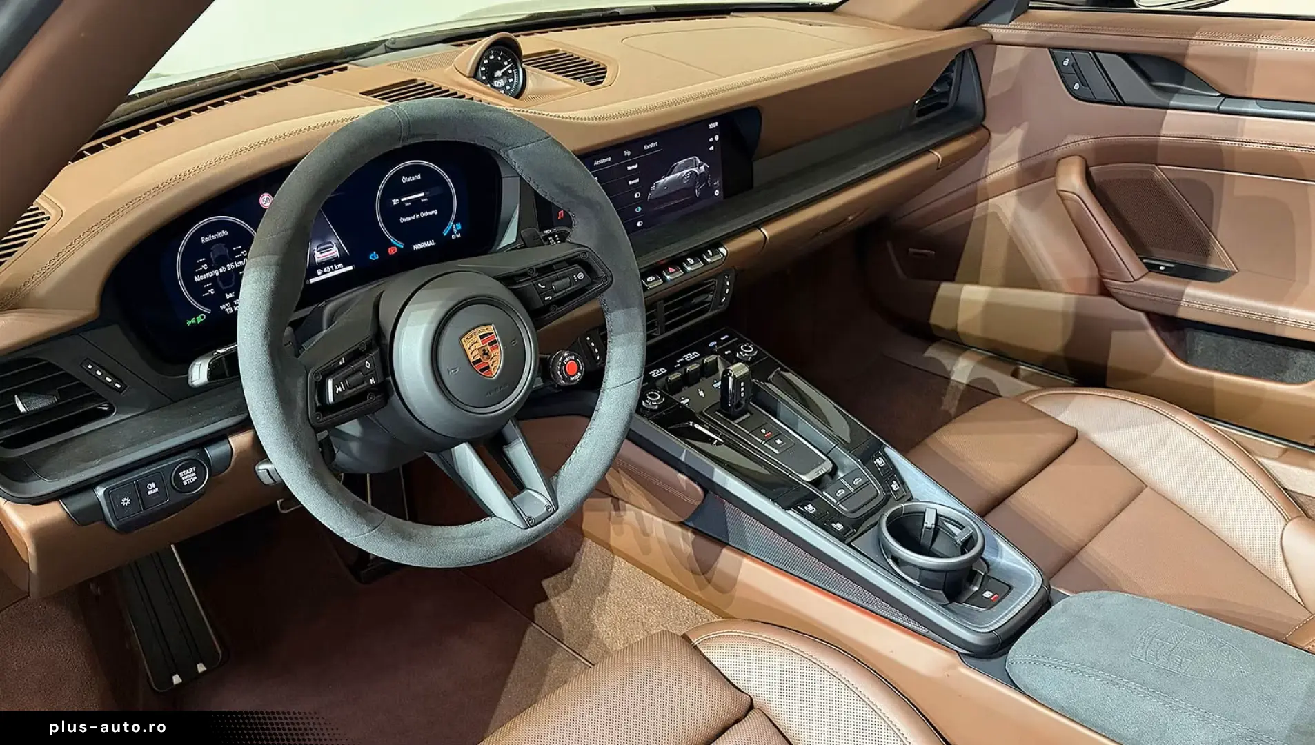Porsche 992 .2 Targa 4 GTS MATRIX BLACK