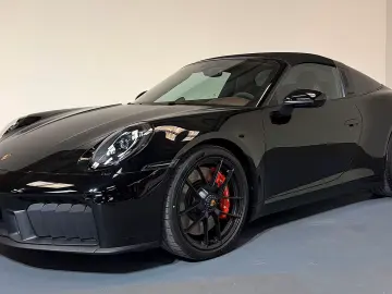 Porsche 992 .2 Targa 4 GTS MATRIX BLACK